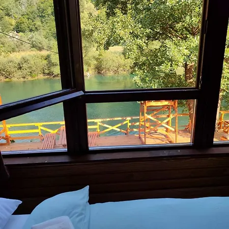 Plivski Raj Jezero (Republika Srpska)