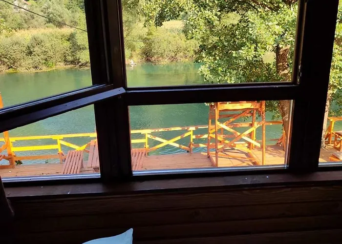 Plivski Raj Jezero (Republika Srpska)